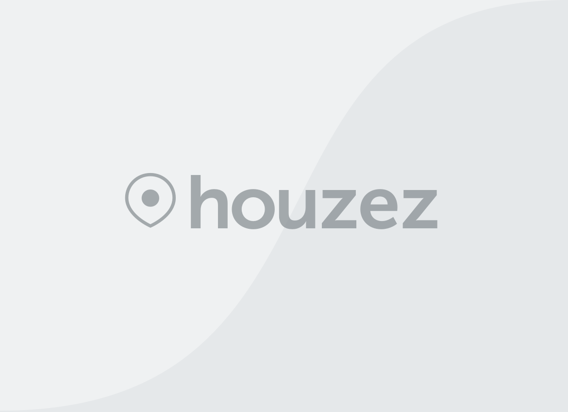 ELADÓ INGATLAN BAKONYBÉLBEN – KÉTGENERÁCIÓS HÁZ VAGY VÁLLALKOZÁSRA IS KIVÁLÓ!